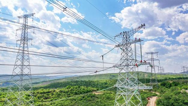 迎峰度夏步入关键期　多方加大电力保供